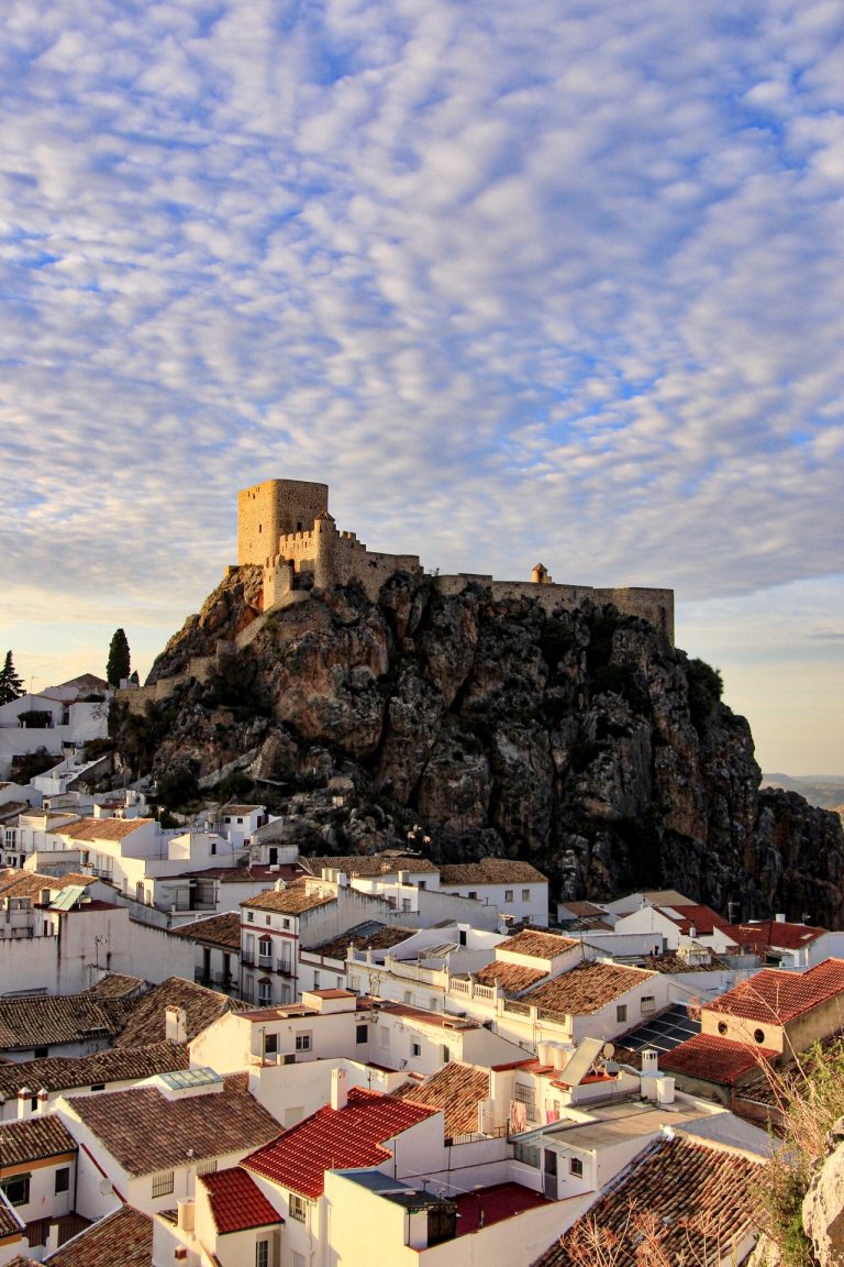 Castillo Árabe – Oficina Turismo Olvera Oficial